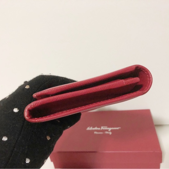 Authentic Salvatore Ferragamo Red Colour Leather Long Wallet Purse - Picture 5 of 15